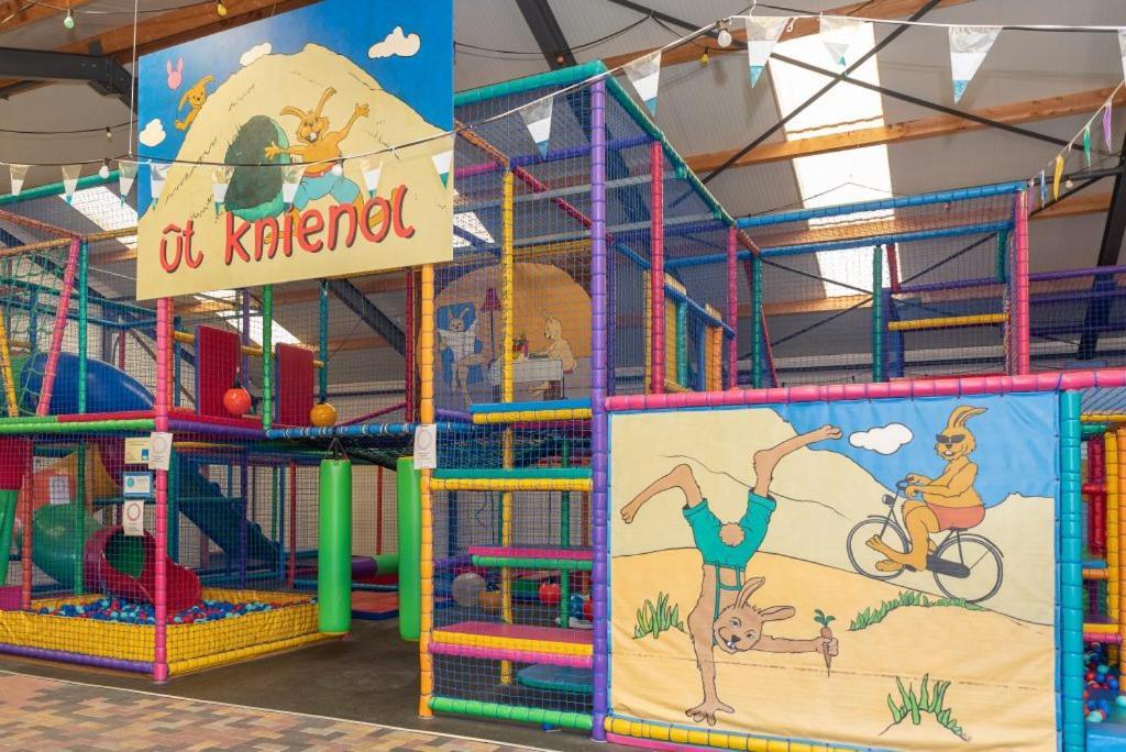 Camping De Duinhoeve Chalet Vogel Not For Companies Nieuw-Haamstede Luaran gambar