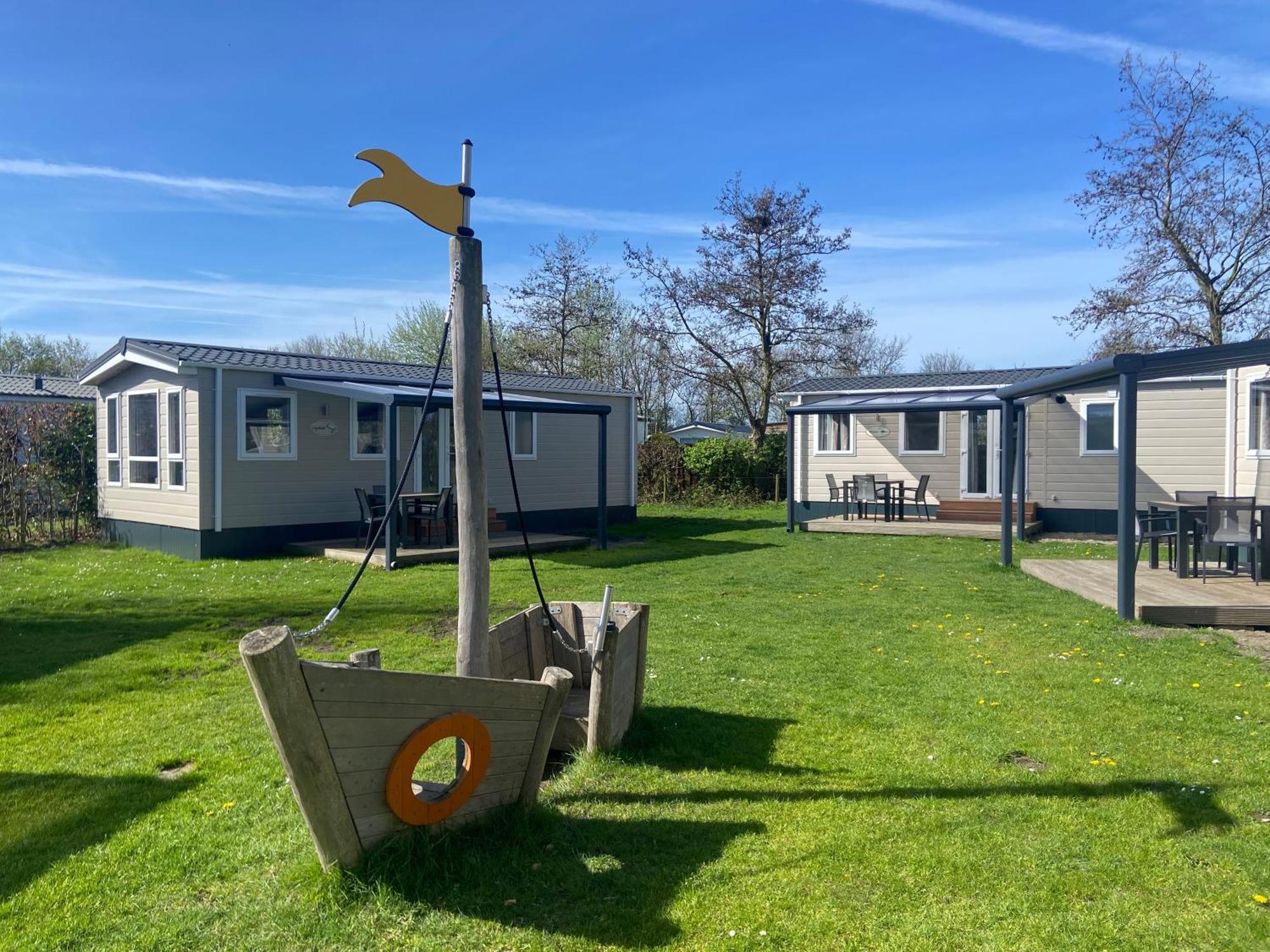 Camping De Duinhoeve Chalet Vogel Not For Companies Nieuw-Haamstede Luaran gambar